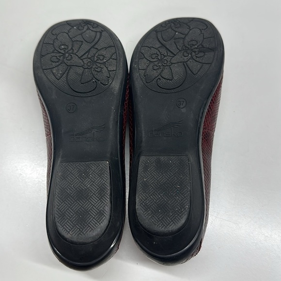 Dansko Olivia Loafers Slip On Comfort Shoes Leather Snakeskin Red Size 37 US 7 - Picture 10 of 12